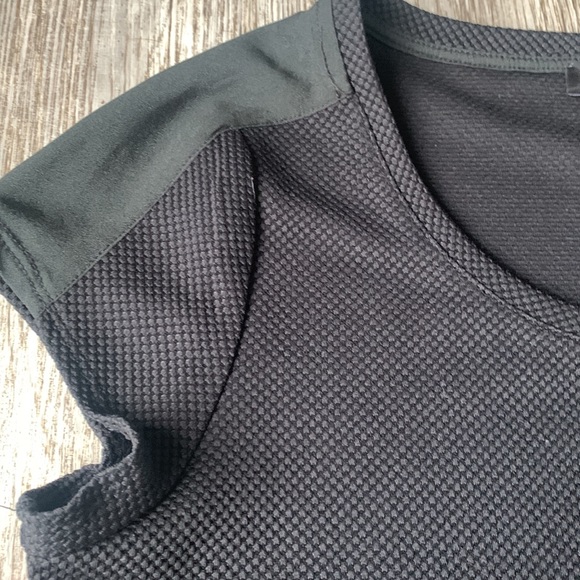 The Limited black mixed material tee - Picture 2 of 7